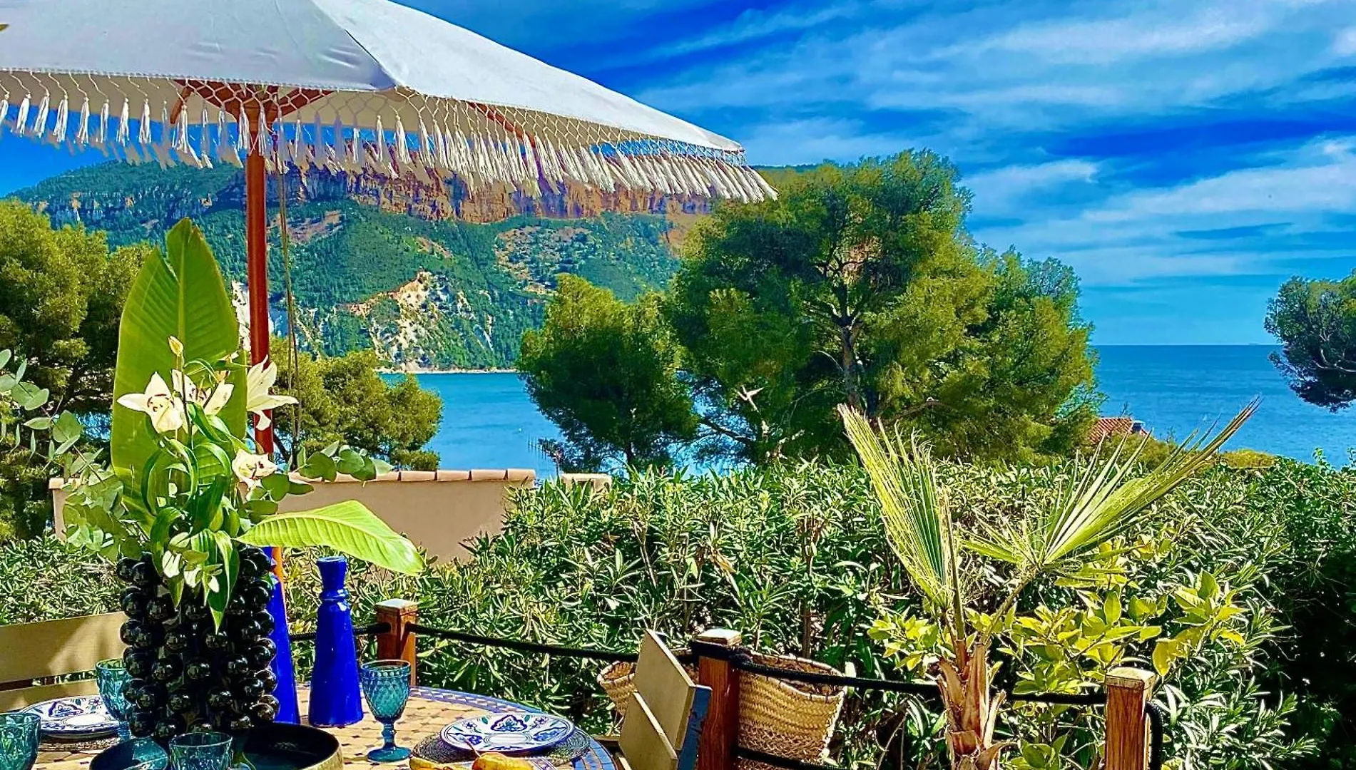 Astoria Villa Maison D Hotes Appartement Vue Mer Avec Piscine Cassis Homestay